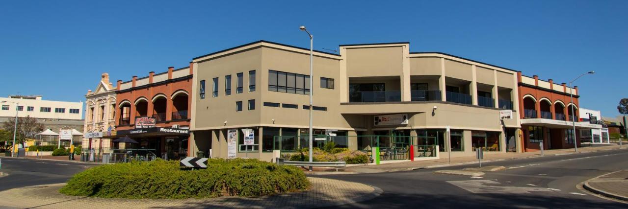 Merseybank Apartments Devonport Exterior photo